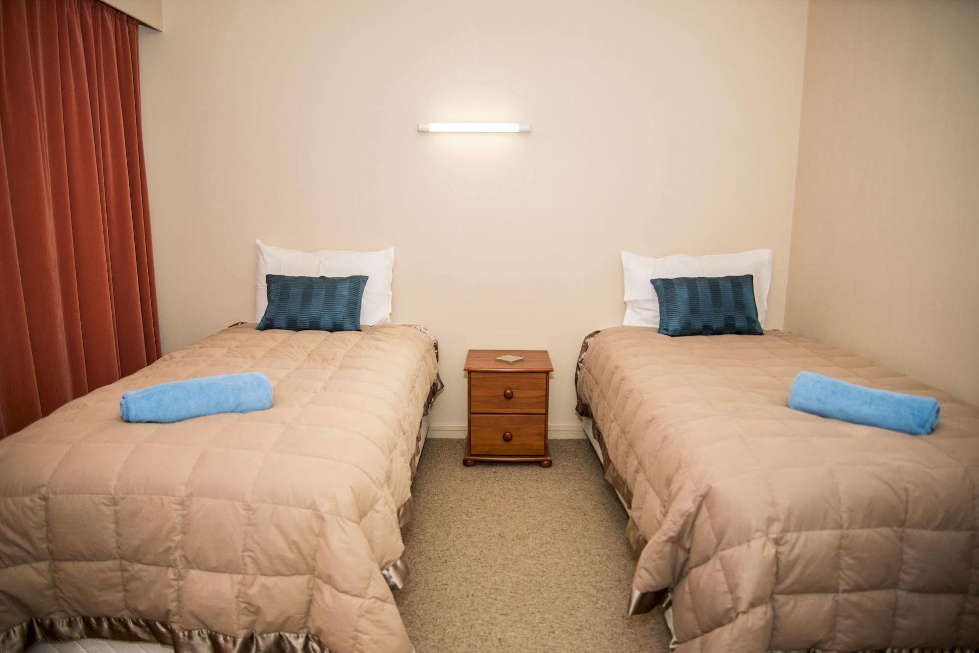 אגם טה אנאו Alpenhorn Motel מראה חיצוני תמונה